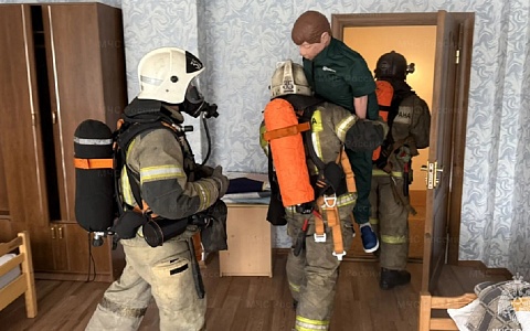 Перед 1 сентября в рязанских школах проходят пожарные учения
