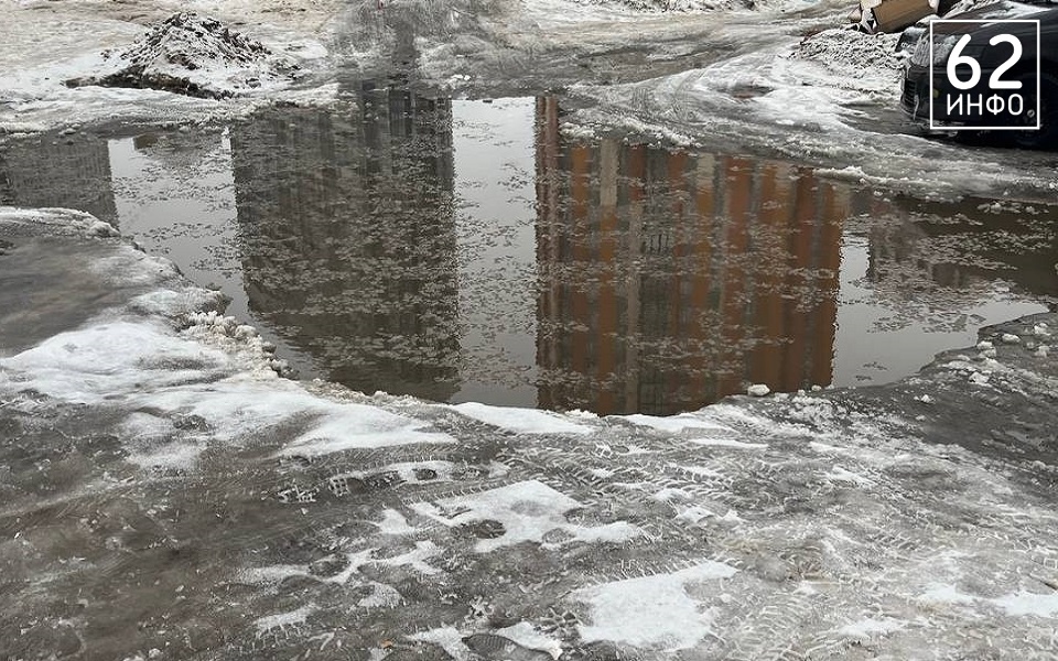 Рязань готовится к весеннему потопу, в городе чистят ливневки и роют канавы - 62ИНФО