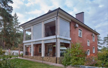 Дом экс-начальника рязанского УМВД генерала Перова продают за 35 миллионов рублей