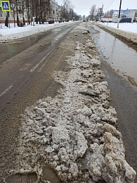 Рязанцы массово жалуются на нечищеные дороги и тротуары