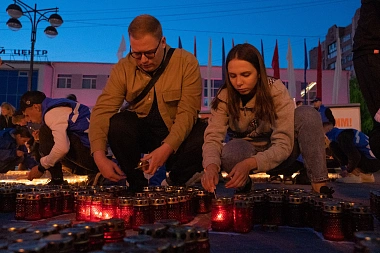 Рязанцы зажгли 7 тысяч свечей в память о погибших в Великой Отечественной войне