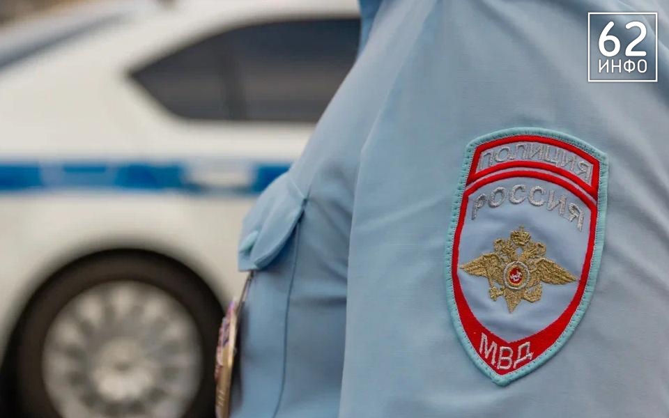 Полиция начала проверку по факту разрушения неизвестным остановки в Рязани  - 62ИНФО Полиция начала проверку по факту разрушения неизвестным остановки в Рязани  - 62ИНФО