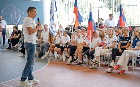 В Рязани прошла встреча с Олимпийский чемпионом по лыжным гонкам Александром Легковым