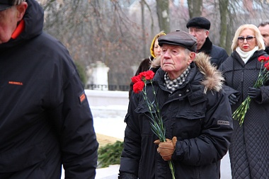В Рязани на Скорбященском мемориале почтили память жителей блокадного Ленинграда