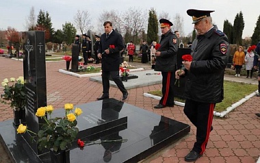 В Рязани почтили память погибших при исполнении долга сотрудников ОВД