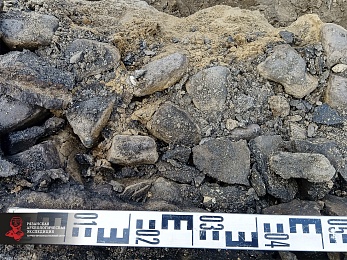 Археологи показали первое дорожное покрытие моста через Лыбедский бульвар - 62ИНФО Археологи показали первое дорожное покрытие моста через Лыбедский бульвар