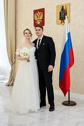 Лето любви: Рязанский ЗАГС показал фотосессии свадеб с июня по август