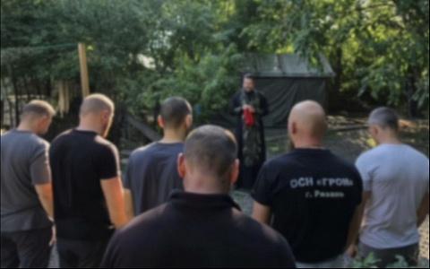 Рязанский священник побывал в зоне СВО и передал гумпомощь бойцам