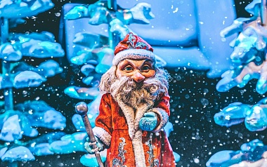 Рязанский театр кукол показал теплую новогоднюю премьеру "Морозко"