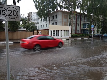 Центр Рязани ушел под воду