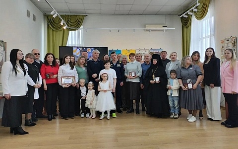 В Рязани вручили награды за помощь бойцам 137-го полка ВДВ