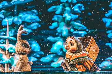 Рязанский театр кукол показал теплую новогоднюю премьеру "Морозко"