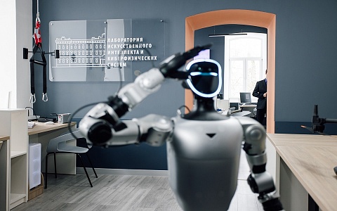 В Рязани открыли лабораторию ИИ и обсудили вопросы развития человеческого капитала