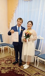 Рязанский ЗАГС опубликовал подборку молодожёнов первой половины июля 2022 года