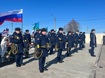 На Богородском кладбище Рязани в день 3-летия СВО совершили литию по героям