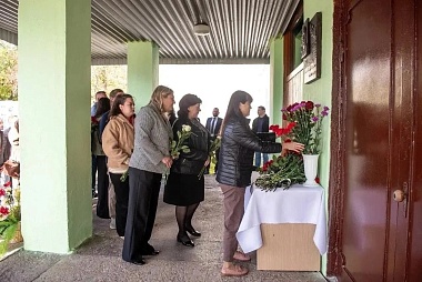 В Искре открыли мемориальную доску в честь Виктора Казьмина