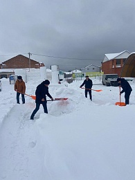 Жители рязанской Тумы построили снежную крепость в местном парке