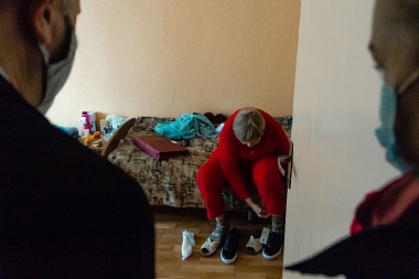 Эвакуированные из Донбасса в Рязань получили одежду и обувь