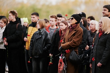 В центре Рязани прошел поэтический митинг к 130-летию со дня рождения Есенина