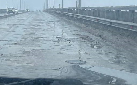 Мэр Рязани рассказал, когда на дорогах восстановят стаявший со снегом асфальт