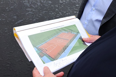 Депутат Госдумы и мэр Рязани проинспектировали ремонт школы № 58 и спортплощадки