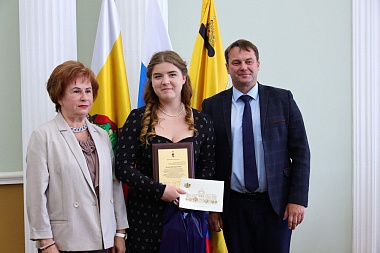 В Рязани поздравили лучших выпускников школ города