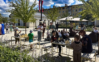 Мидийное место рязань открытие. Примеры концепьов трц. Клуб 16 тонн танцы минус. Торговый городок рязань 2023. Торговый городок рязань сейчас.