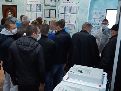 В общественном центре прокомментировали подвоз избирателей на участки в Рязани