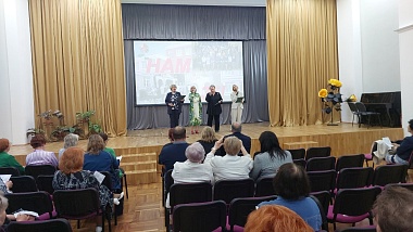 В Рязани открыли доску первому директору школы №69 Светлане Старожиловой