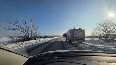 У села Дедюхино Рязанского района Lada вылетела в кювет и врезалась в дерево