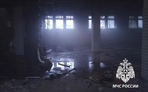 МЧС сообщили подробности пожара в здании бывшего «Детского мира»