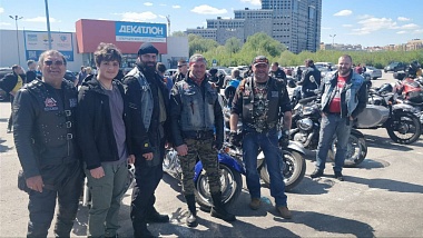 Более 100 байкеров поучаствовали в мотопробеге в честь открытия сезона в Рязани 