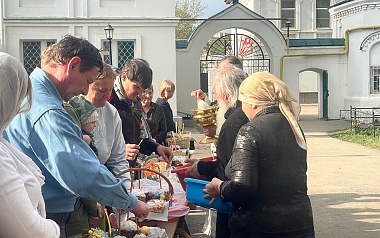 Фоторепортаж перед праздником: рязанцы освящали пасхальные куличи