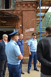 Рязанская прокуратура осмотрела ход восстановления пострадавшего в пожаре дома - 62ИНФО Рязанская прокуратура осмотрела ход восстановления пострадавшего в пожаре дома