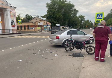 Рязанский пенсионер на Opel сбил подростка на питбайке