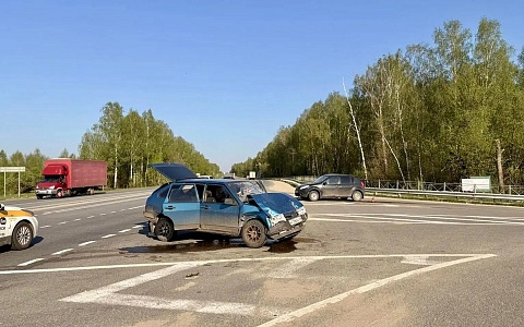 В ДТП на трассе М-5 в Шиловском районе пострадали 4 человека