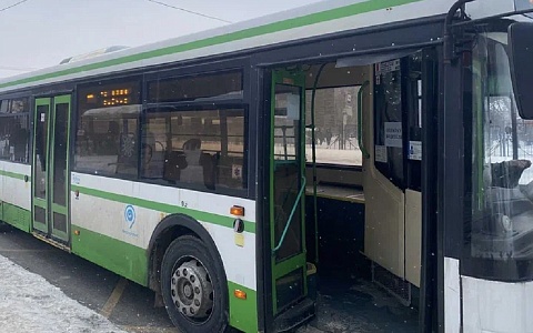 Автобусы снова начали ходить по улице Мервинской