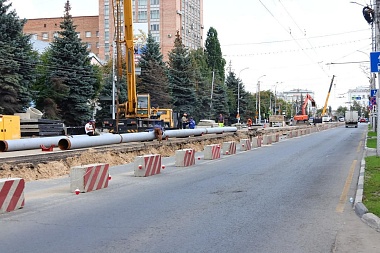 Мэр Рязани Артемов проверил ход ремонта теплотрассы на Первомайском проспекте