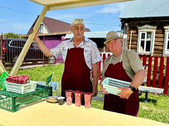 В селе Новосёлки Рыбновского района начался фестиваль «Малина»