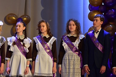 Опубликованы фото Последних звонков-2022 в школах Рязани и области