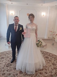 Рязанский ЗАГС показал фото свадеб начала октября-2023