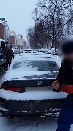 В Рязани мешающие уборке снега автомобили эвакуируют на спецстоянки 