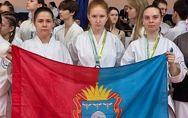 В Академии единоборств проходят соревнования памяти Героя России