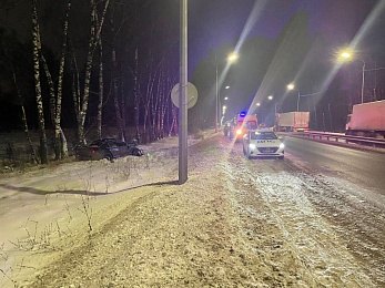Обнародованы фото с места ДТП с тремя пострадавшими в Рязани 