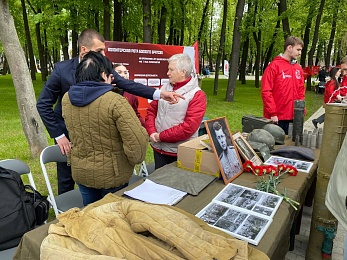 В Рязани у кремля 9 Мая открыли полевую кухню и показали трофейную технику