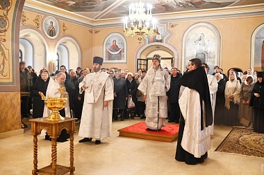 В Крещение губернатор Павел Малков посетил Богоявленский храм Рязани - 62ИНФО В Крещение губернатор Павел Малков посетил Богоявленский храм Рязани