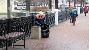 В Рязани продолжается уборка города к 1 мая