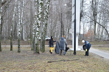 Мэр Рязани Елена Сорокина приняла участие в первом общегородском субботнике 
