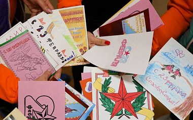 Волонтёры поздравили пациентов Рязанского военного госпиталя