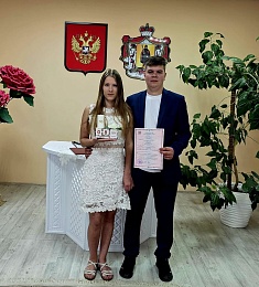 Лето любви: Рязанский ЗАГС показал фотосессии свадеб с июня по август